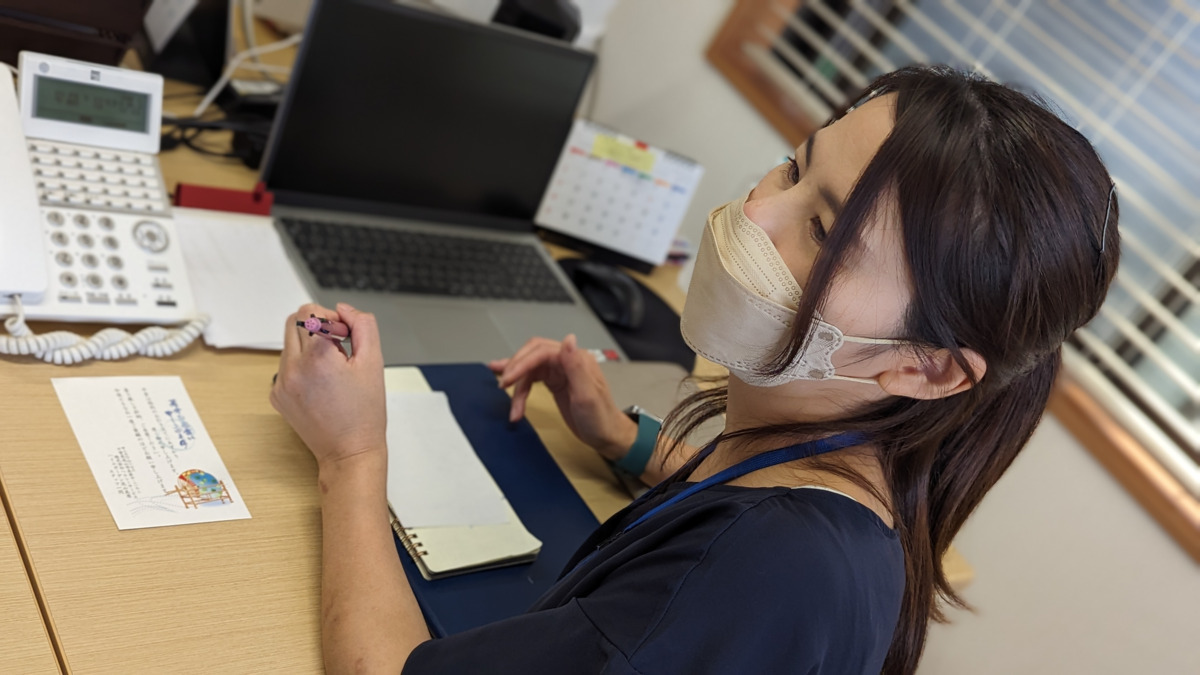 流山事業所 笑顔で寄り添うケアマネジャースタッフ